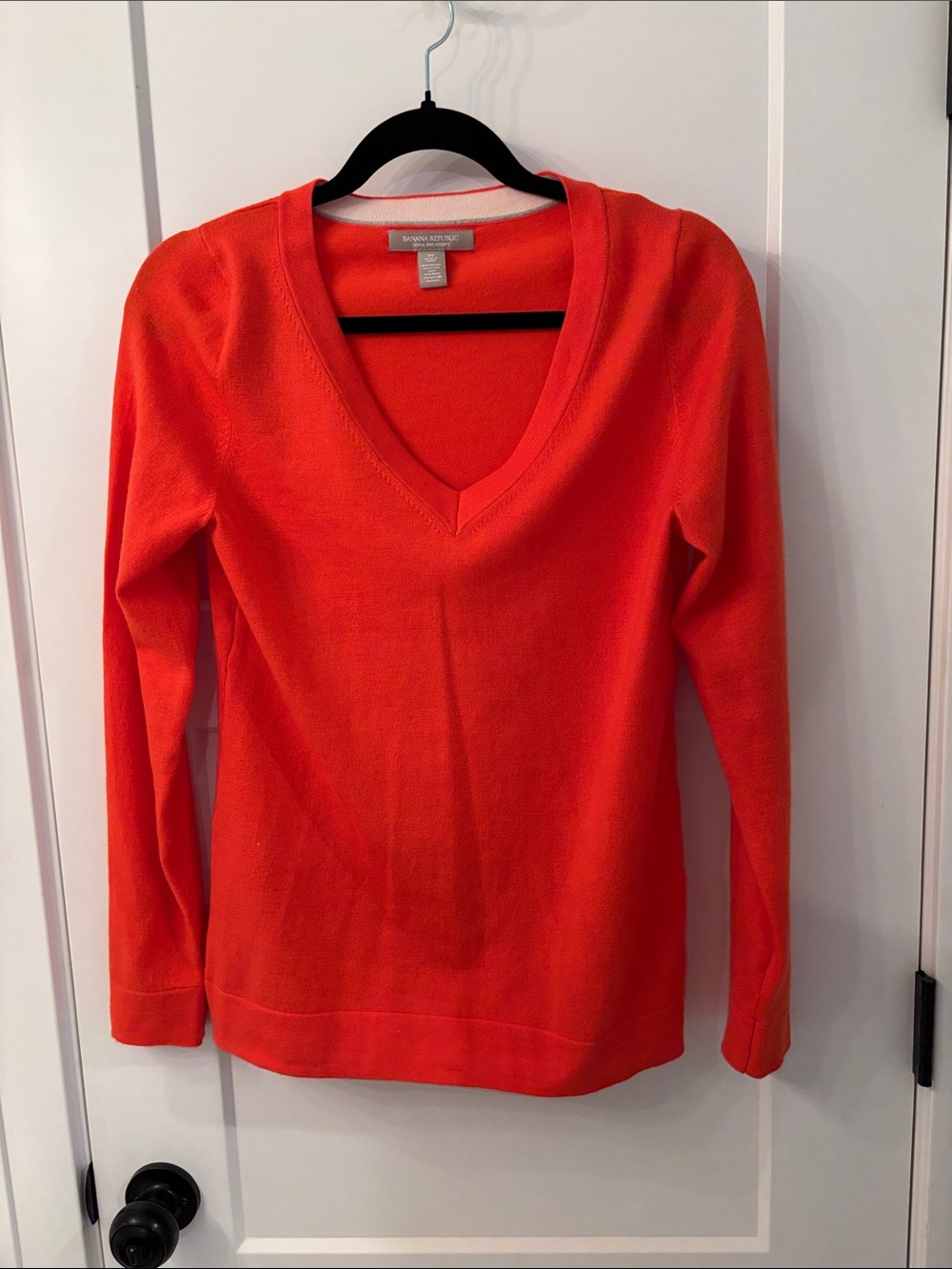 Banana Republic Merino Wool V-Neck Pullover Sweater